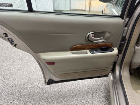 Used 2000 Buick Le Sabre Custom w/ Premium Opt Pkg FWD image 24