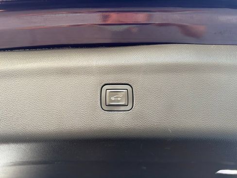 Used 2019 Buick Enclave Premium w/ Experience Buick Package AWD/4WD image 20
