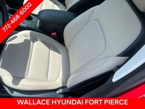 Used 2021 Ford Escape SEL w/ Technology Package FWD image 4