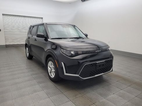 Used 2025 Kia Soul LX w/ LX Technology Package image 13