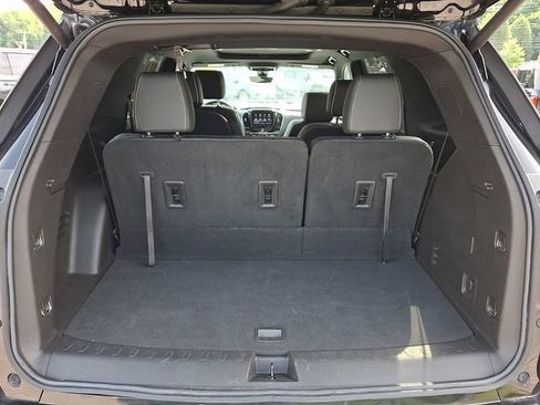Used 2023 Chevrolet Traverse Premier AWD/4WD image 36