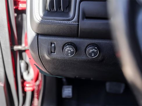 Used 2020 GMC Canyon Denali image 18