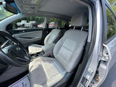 Used 2018 Hyundai Tucson Value FWD image 13