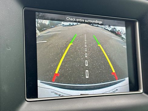 Used 2018 Jeep Grand Cherokee Limited image 27