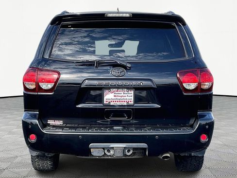 Used 2018 Toyota Sequoia SR5 image 4