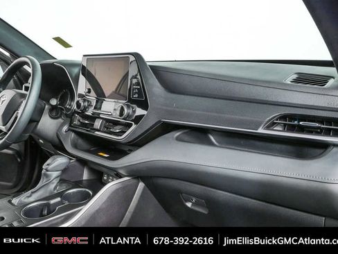Used 2024 Toyota Highlander XSE FWD image 21