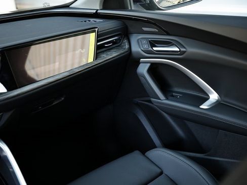 New 2025 Audi Q5 Prestige image 29