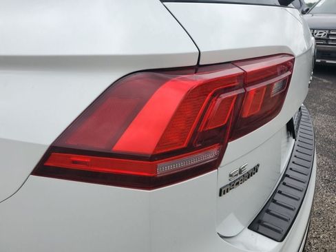 Used 2023 Volkswagen Tiguan SE R-Line FWD image 9