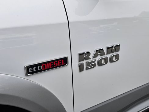 Used 2018 RAM 1500 Laramie AWD/4WD image 13