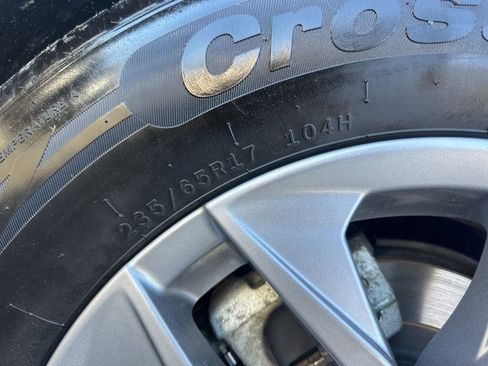 Used 2024 Toyota Sienna XLE image 33