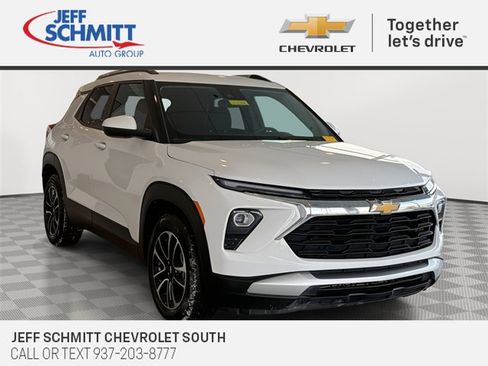 Certified 2025 Chevrolet TrailBlazer LT image 1