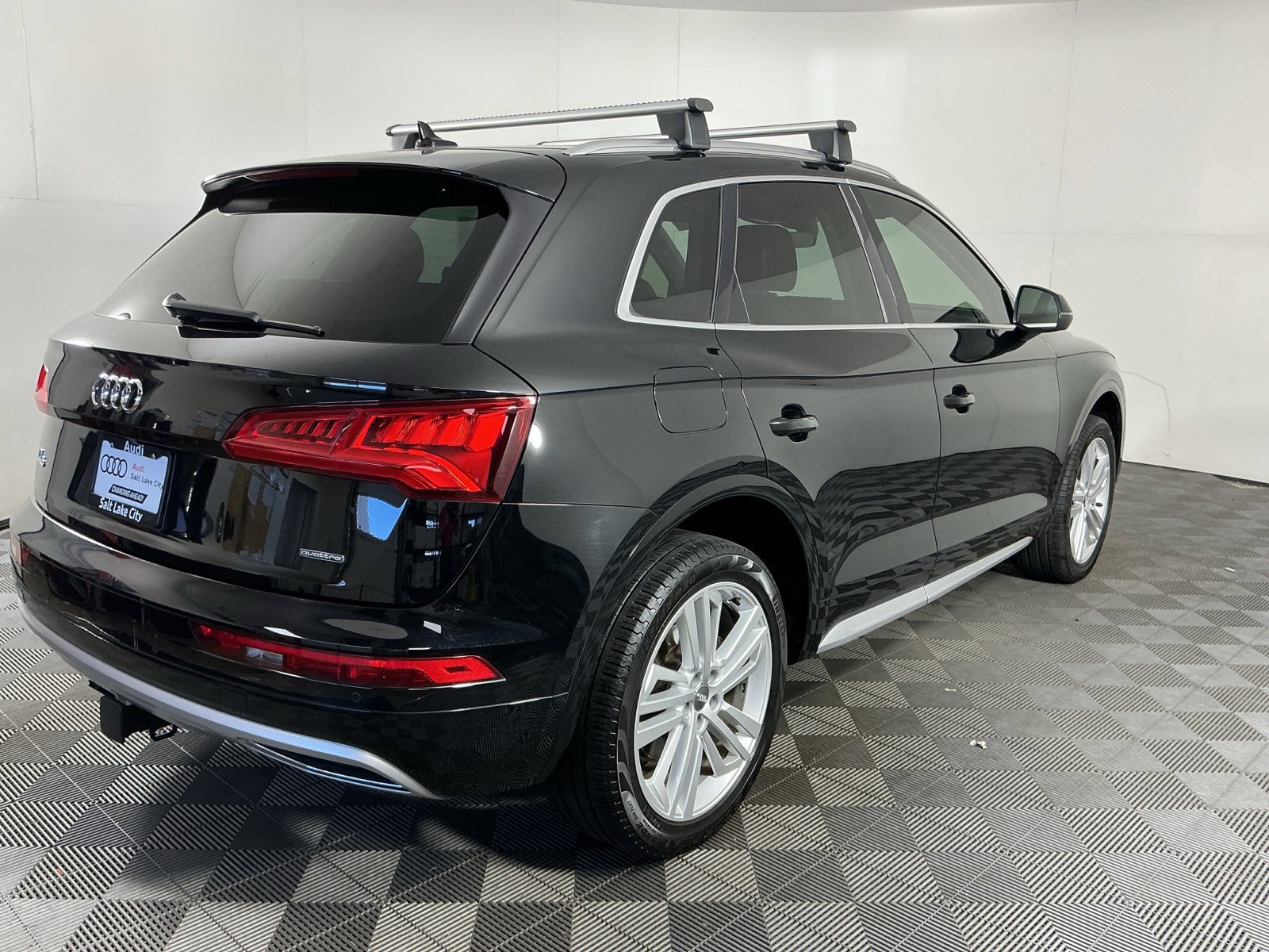 Used 2020 Audi Q5 2.0T Premium Plus w/ Premium Plus Package AWD/4WD image 8