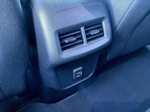 Used 2024 Chevrolet Equinox LT image 34