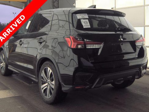 Used 2020 Mitsubishi Outlander Sport ES image 4