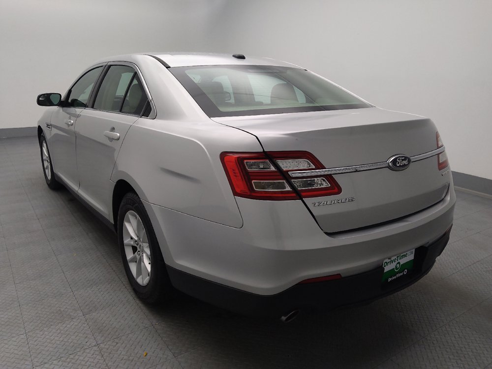Used 2014 Ford Taurus SE FWD image 6