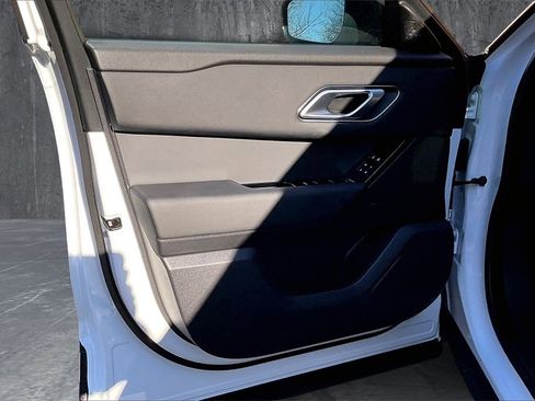Used 2026 Land Rover Range Rover Velar S image 19