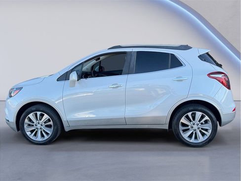 Used 2020 Buick Encore Preferred image 3