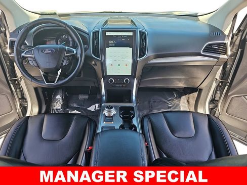 Used 2022 Ford Edge Titanium AWD/4WD image 9