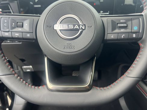 New 2026 Nissan Kicks SR FWD image 9