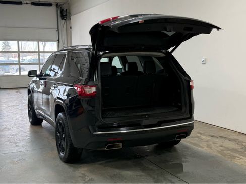 Used 2019 Chevrolet Traverse Premier image 4