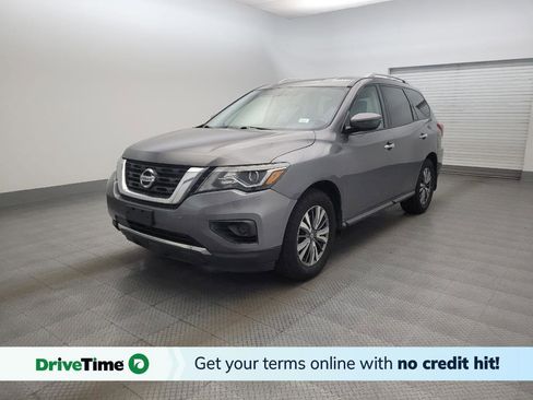 Used 2019 Nissan Pathfinder S image 1