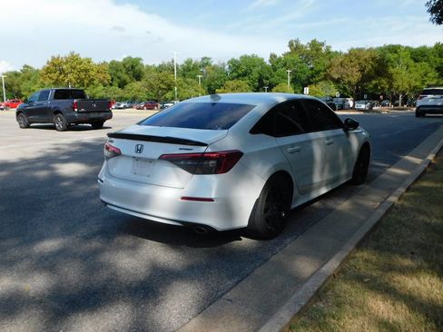 Used 2023 Honda Civic Sport image 4