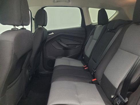 Used 2017 Ford Escape SE w/ SE Cold Weather Package FWD image 18