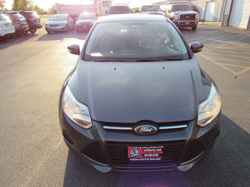 Used 2014 Ford Focus SE image 9