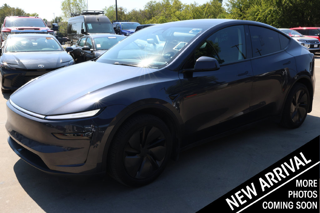 Used 2026 Tesla Model Y Long Range AWD/4WD image 1