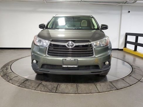 Used 2015 Toyota Highlander XLE image 5