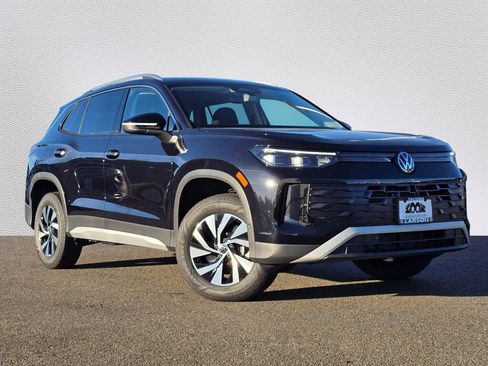 New 2026 Volkswagen Tiguan S AWD/4WD image 1