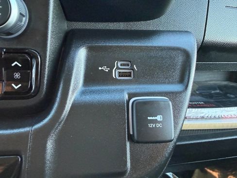 Used 2023 RAM ProMaster 3500 w/ Driver Convenience Group image 40