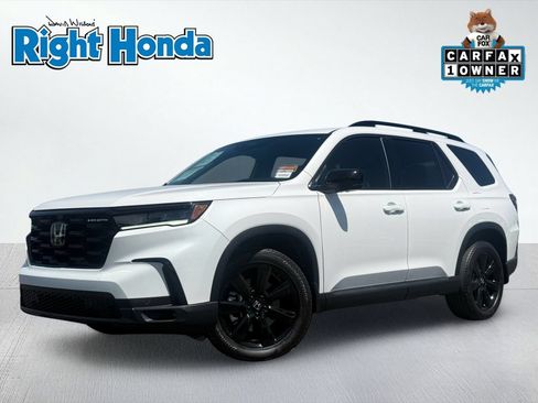 Used 2025 Honda Pilot Black Edition image 1