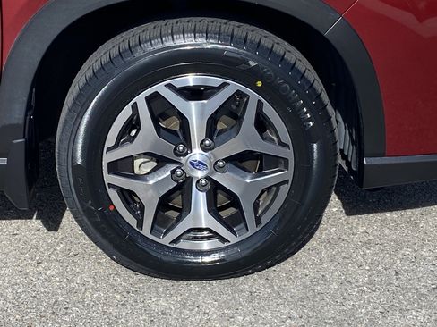 Certified 2022 Subaru Forester Premium AWD/4WD image 28