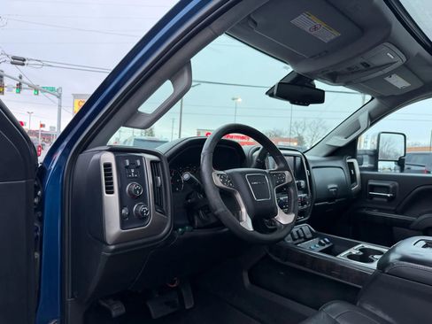 Used 2016 GMC Sierra 3500 Denali image 20