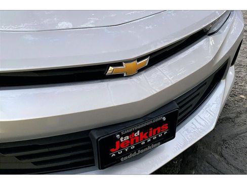 Used 2018 Chevrolet Camaro LT image 30