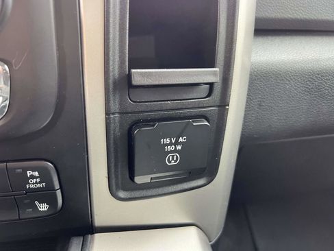 Certified 2017 RAM 1500 Big Horn image 28