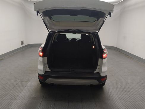 Used 2018 Ford Escape SE FWD image 29