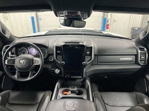 Used 2023 RAM 1500 Laramie AWD/4WD image 10