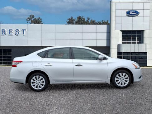 Used 2013 Nissan Sentra S FWD image 2