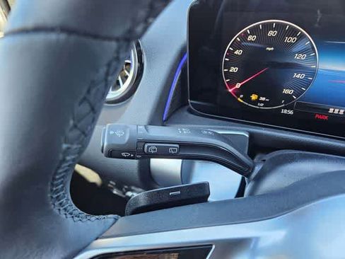 Used 2026 Mercedes-Benz GLB 250 image 27