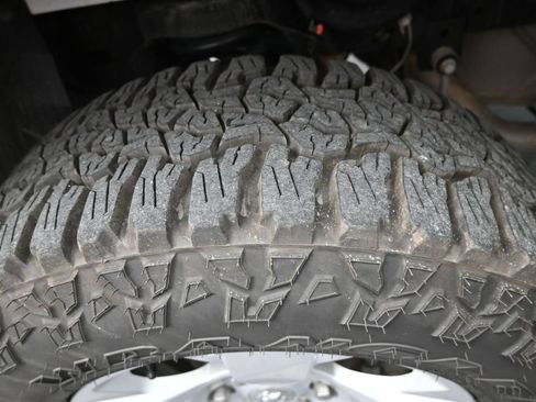 Used 2023 RAM 1500 Big Horn AWD/4WD image 2