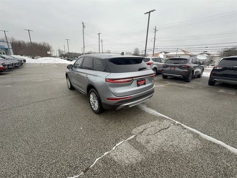 Used 2023 Lincoln Corsair AWD image 3