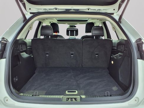 Used 2023 Ford Edge Titanium w/ Class II Trailer Tow Package image 10