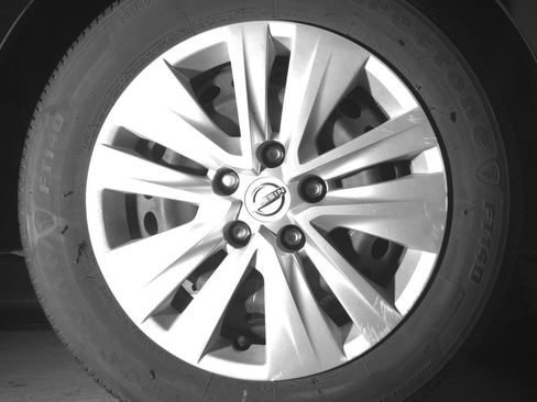 Used 2025 Nissan Sentra S image 15