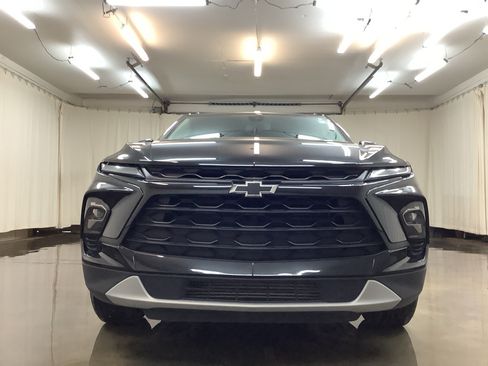 Used 2023 Chevrolet Blazer LT w/ Convenience Package FWD image 10