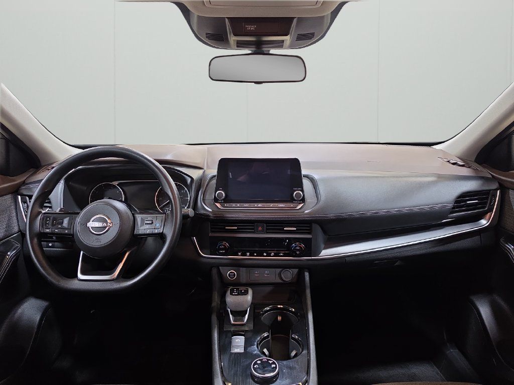 Used 2023 Nissan Rogue SV AWD/4WD image 17