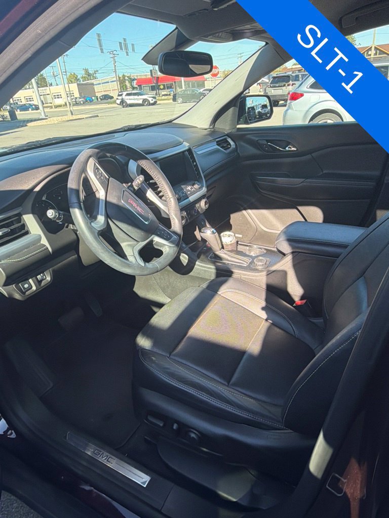 Used 2017 GMC Acadia SLT AWD/4WD image 10