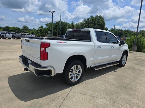 Used 2024 Chevrolet Silverado 1500 LTZ w/ LTZ Convenience Package II AWD/4WD image 5