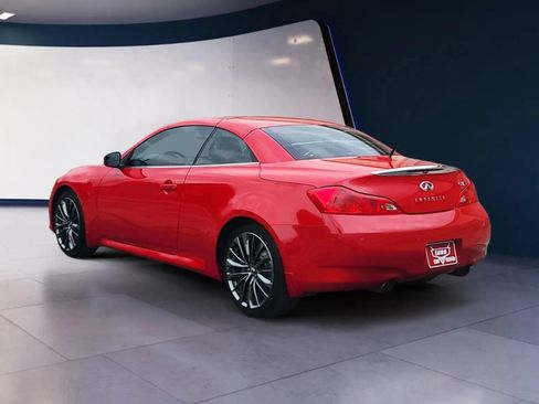Used 2013 INFINITI G37 Convertible w/ Premium Pkg RWD image 3
